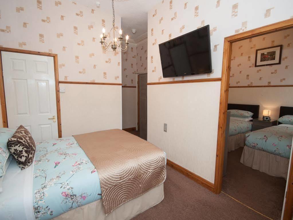 Valentine Lodge Over 21 Adult Couples Only Blackpool Exterior foto