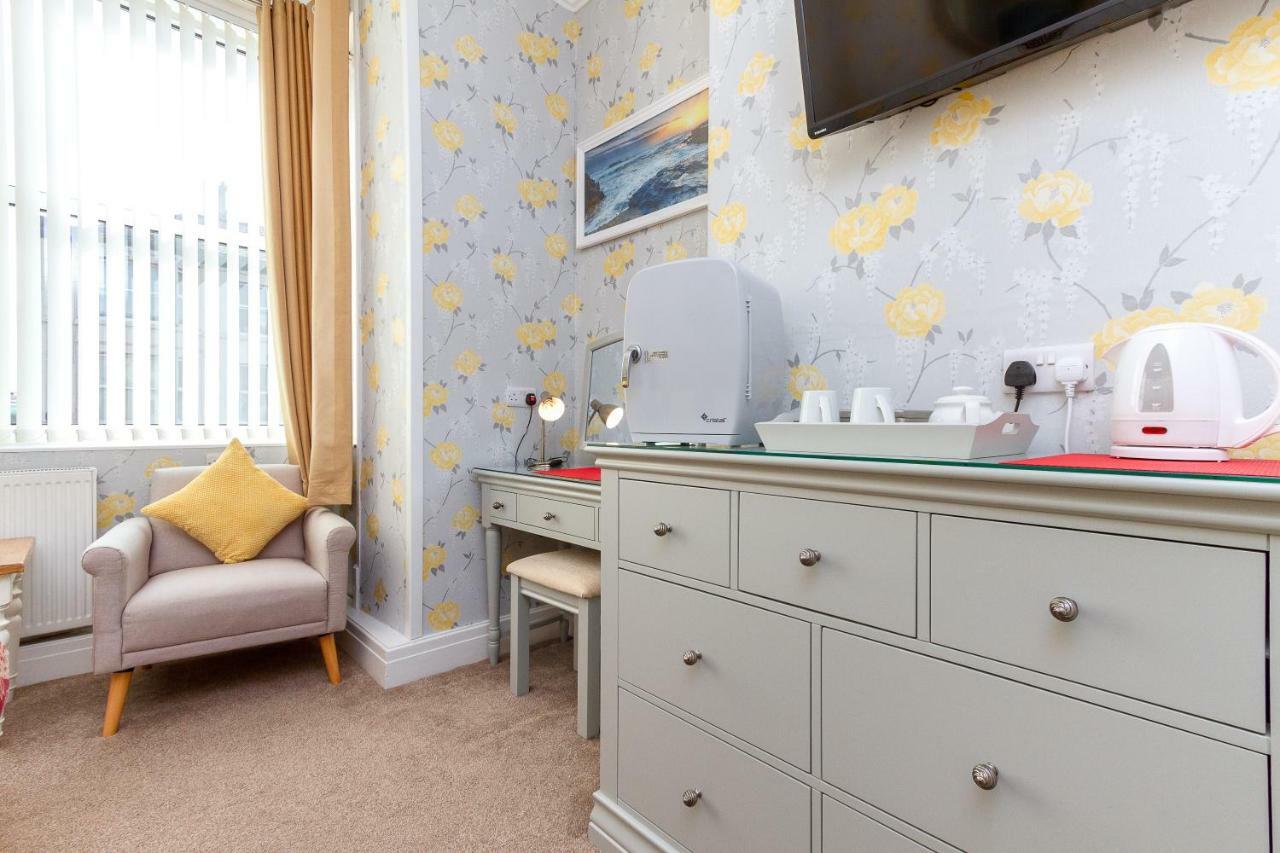 Valentine Lodge Over 21 Adult Couples Only Blackpool Exterior foto